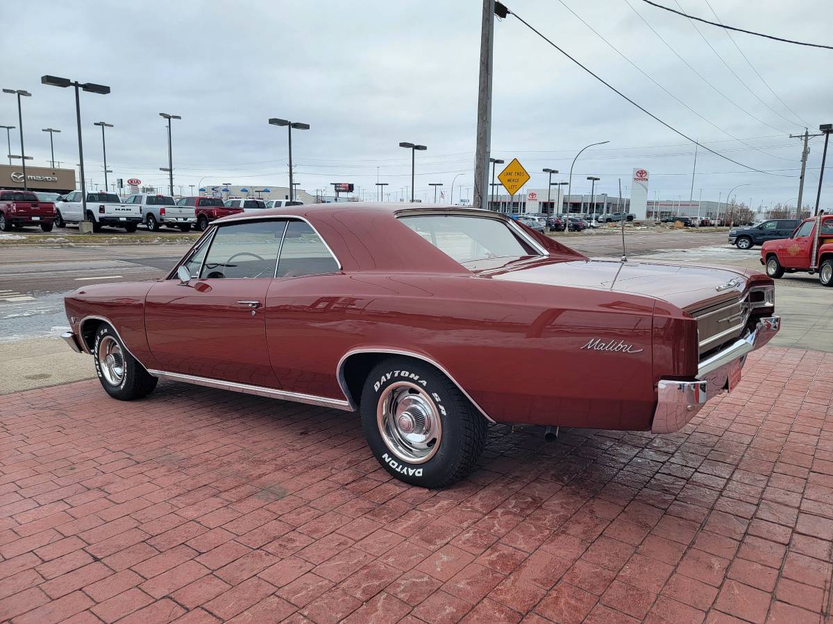 Chevrolet-Chevelle-malibu-1966-11