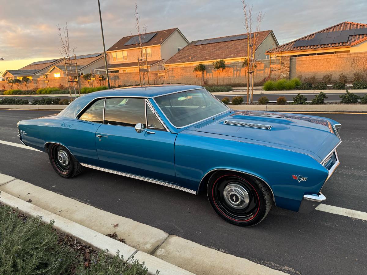 Chevrolet-Chevelle-malibu-1967-10