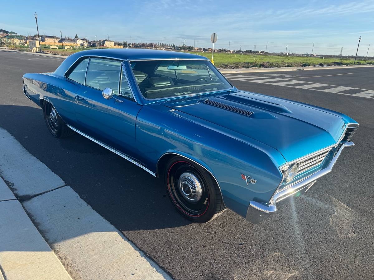 Chevrolet-Chevelle-malibu-1967-13