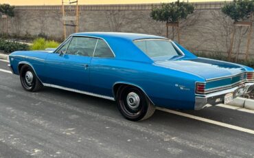 Chevrolet-Chevelle-malibu-1967-2