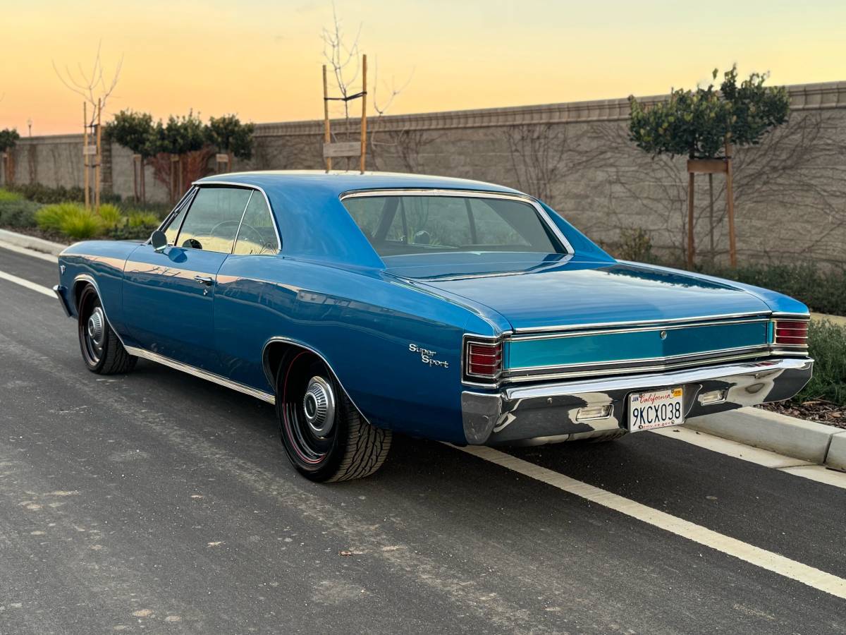 Chevrolet-Chevelle-malibu-1967-8