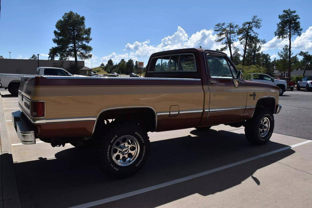 Chevrolet-Chevy-k10-4wd-silverado-diesel-1982-4