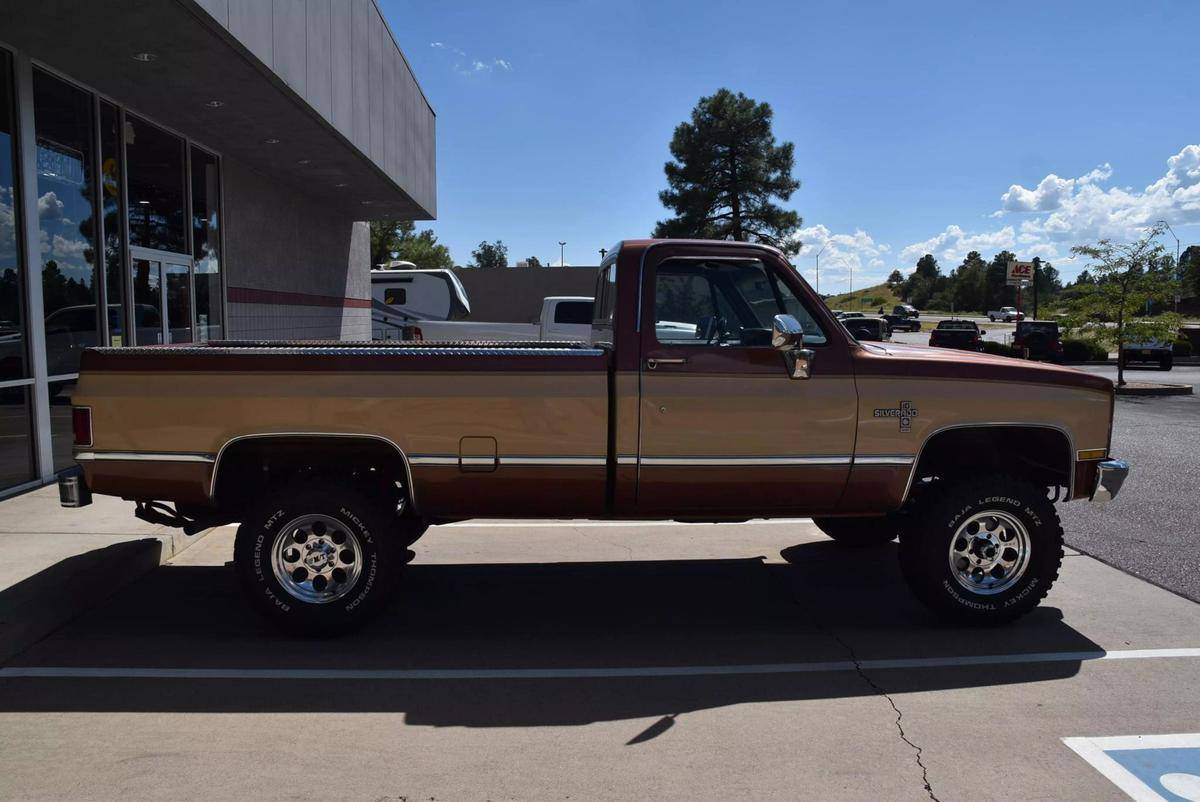 Chevrolet-Chevy-k10-4wd-silverado-diesel-1982-5