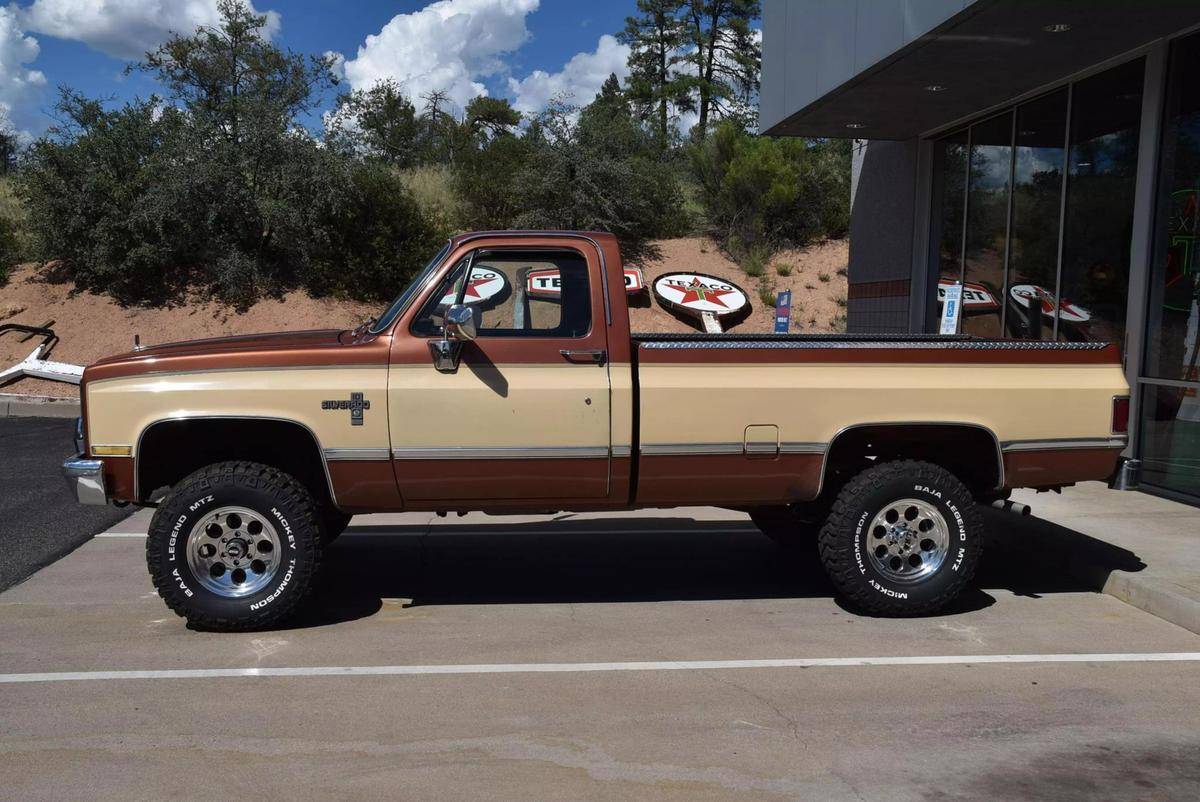 Chevrolet-Chevy-k10-4wd-silverado-diesel-1982