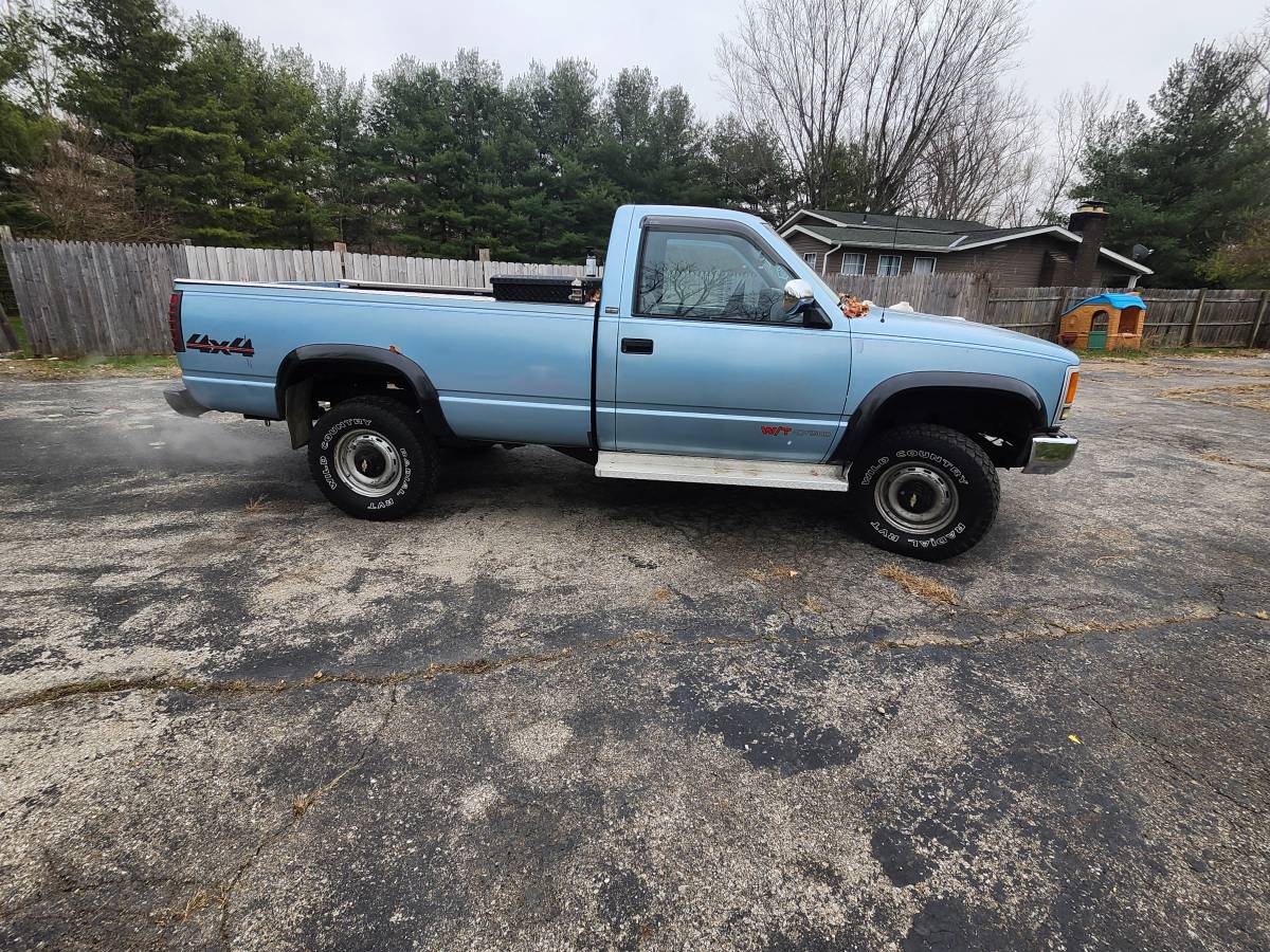 Chevrolet-Cheyenne-1500-1992-blue-197144-2