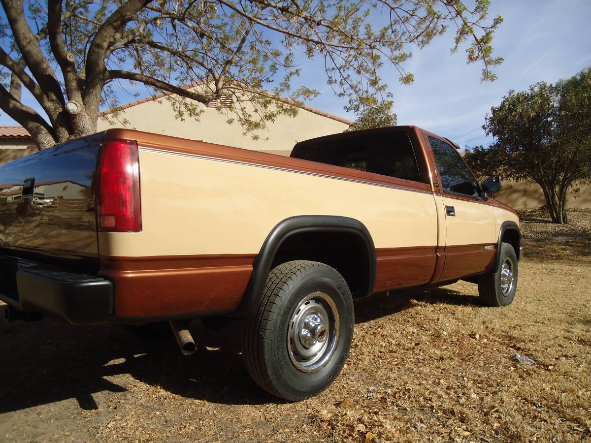 Chevrolet-Cheyenne-ck-2500-silverado-1989-7242-17