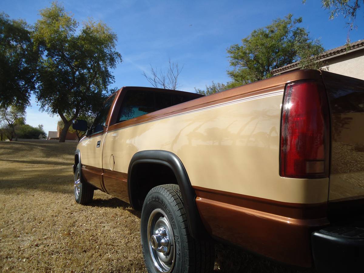 Chevrolet-Cheyenne-ck-2500-silverado-1989-7242-2