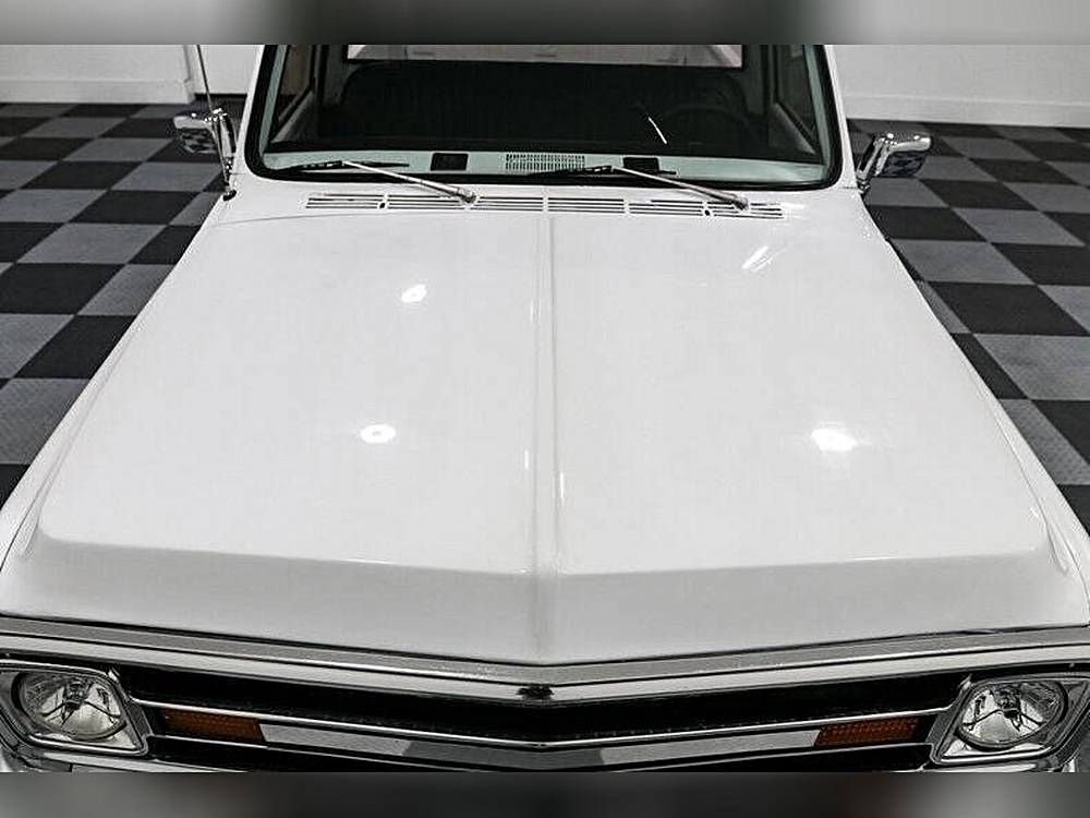 Chevrolet-Ck-10-series-1970-white-74467-2