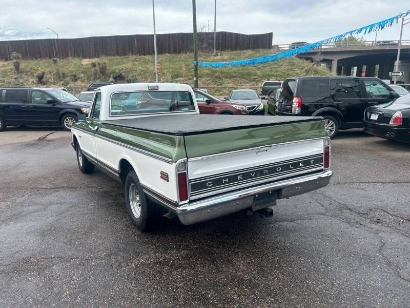 Chevrolet-Ck-10-series-1972-green-27098-11