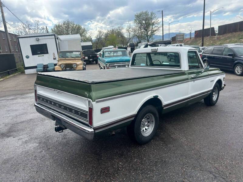 Chevrolet-Ck-10-series-1972-green-27098-17