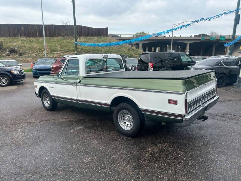 Chevrolet-Ck-10-series-1972-green-27098-9