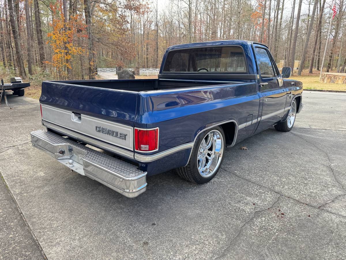 Chevrolet-Ck-pickup-12-ton-1984-blue-2-10