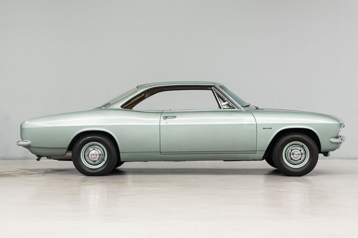 Chevrolet-Corvair-1966-Green-Fawn-69224-7