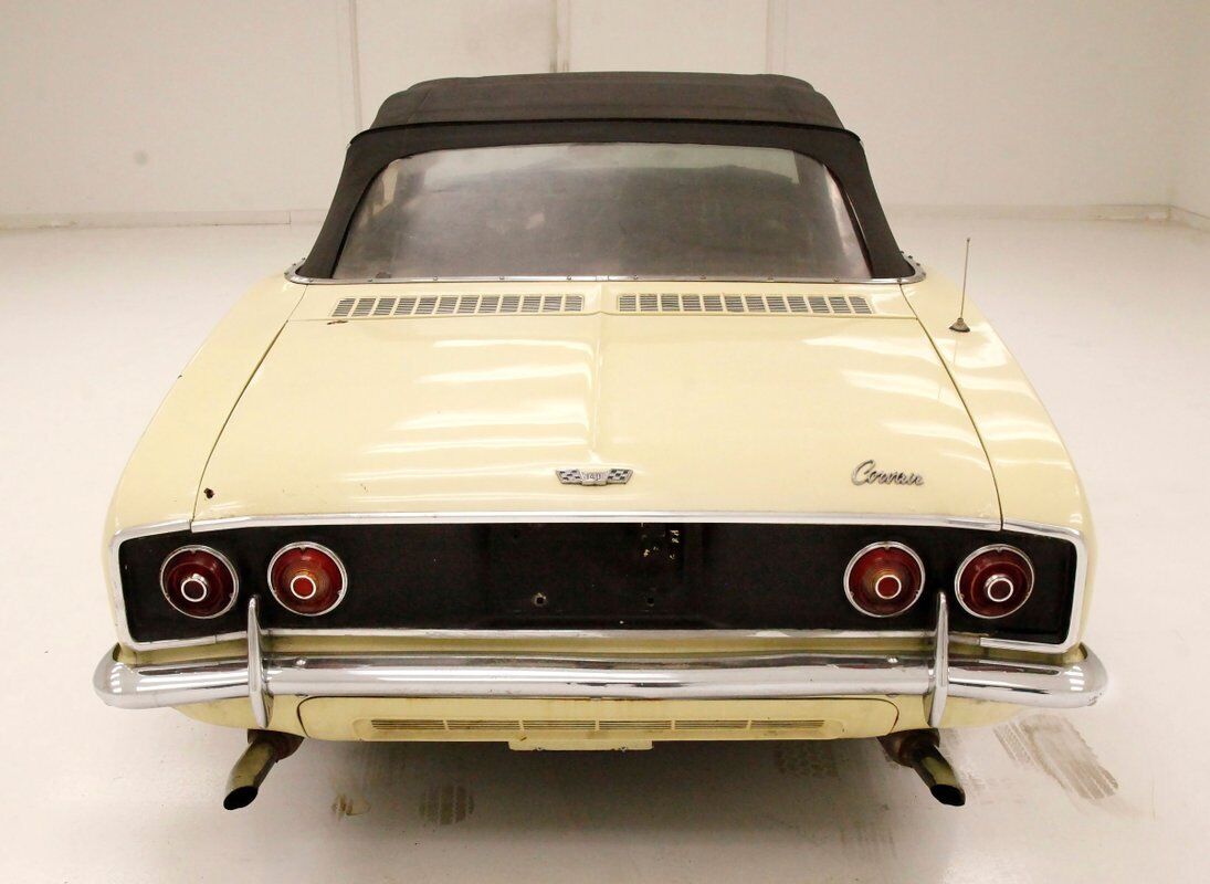 Chevrolet-Corvair-Cabriolet-1968-Yellow-Black-55352-3