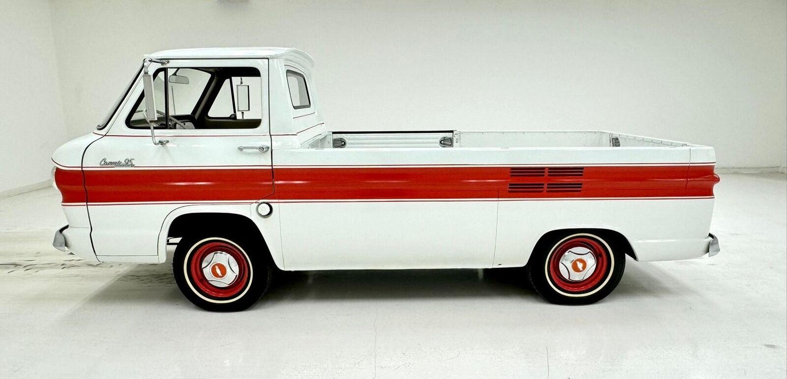 Chevrolet-Corvair-Pickup-1964-White-Red-32047-1