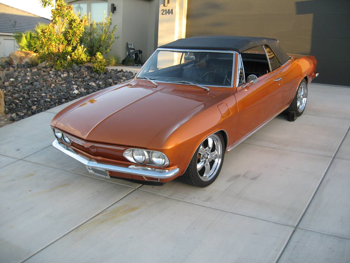 Chevrolet-Corvair-monza-1965-orange-128747-2