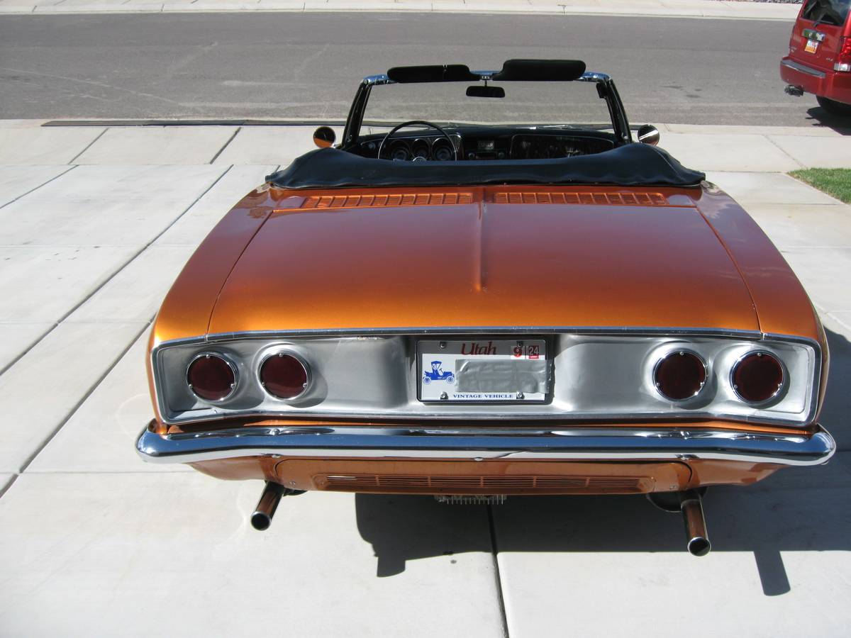 Chevrolet-Corvair-monza-1965-orange-128747-4