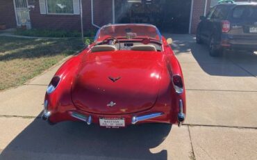 Chevrolet-Corvette-1957-4