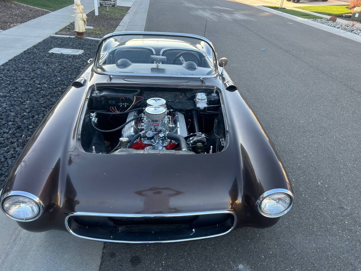 Chevrolet-Corvette-1957-brown-1609-2