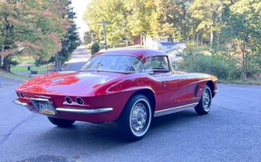 Chevrolet-Corvette-1962-red-137027-4