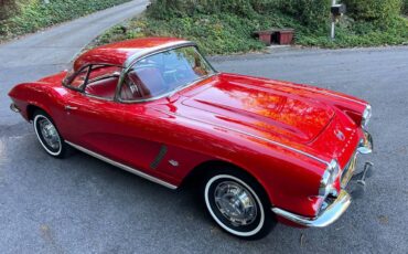 Chevrolet-Corvette-1962-red-137027-6