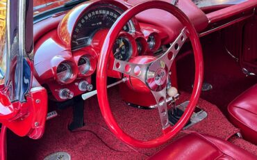 Chevrolet-Corvette-1962-red-137027-9