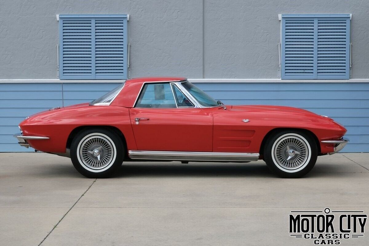 Chevrolet-Corvette-1964-3