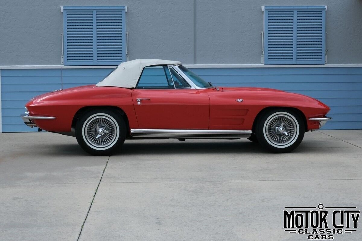 Chevrolet-Corvette-1964-4