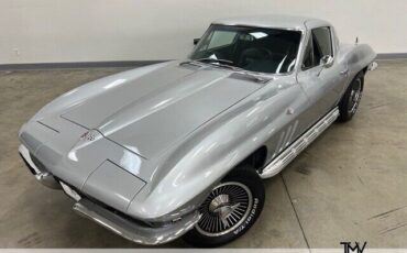 Chevrolet-Corvette-1965-2