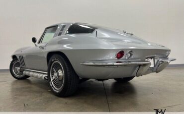 Chevrolet-Corvette-1965-5