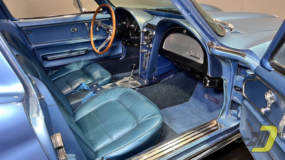 Chevrolet-Corvette-1965-blue-148252-11