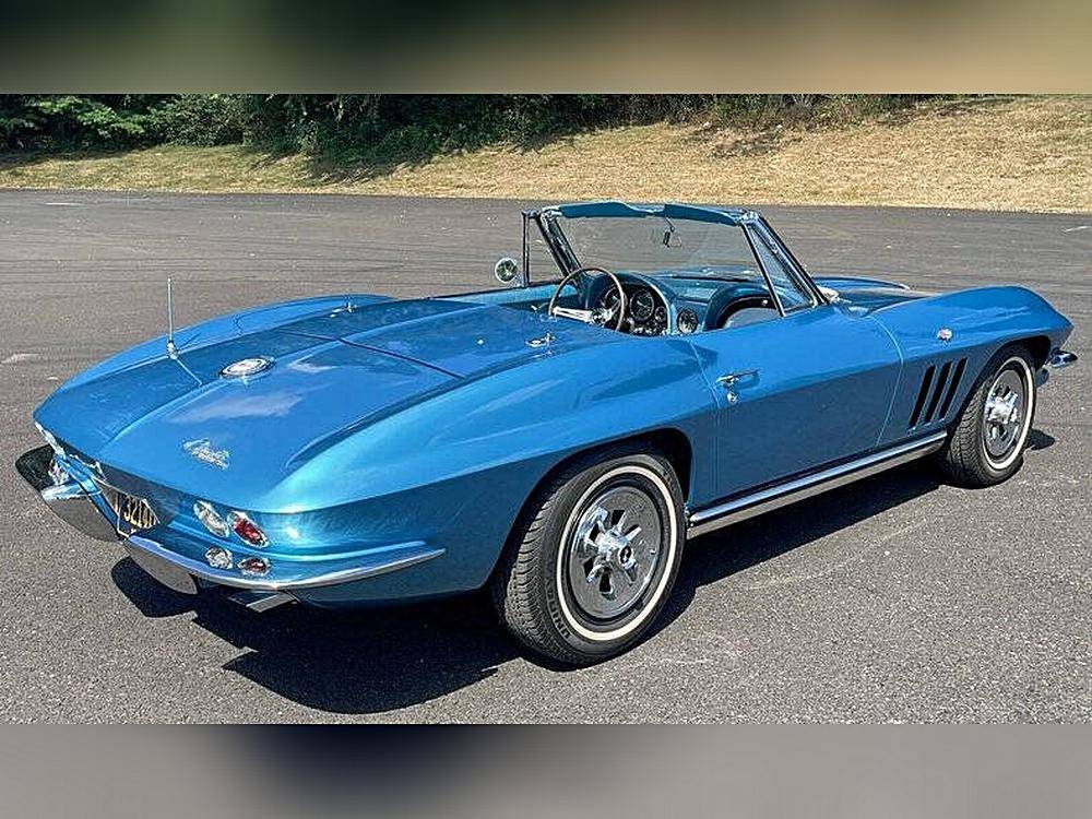 Chevrolet-Corvette-1965-custom-119091-2