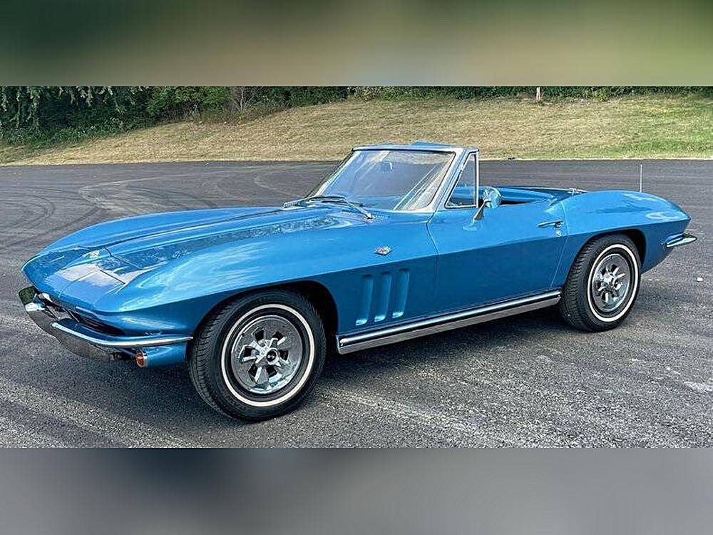 Chevrolet-Corvette-1965-custom-119091-3