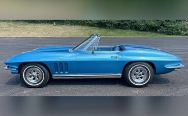 Chevrolet-Corvette-1965-custom-119091-4