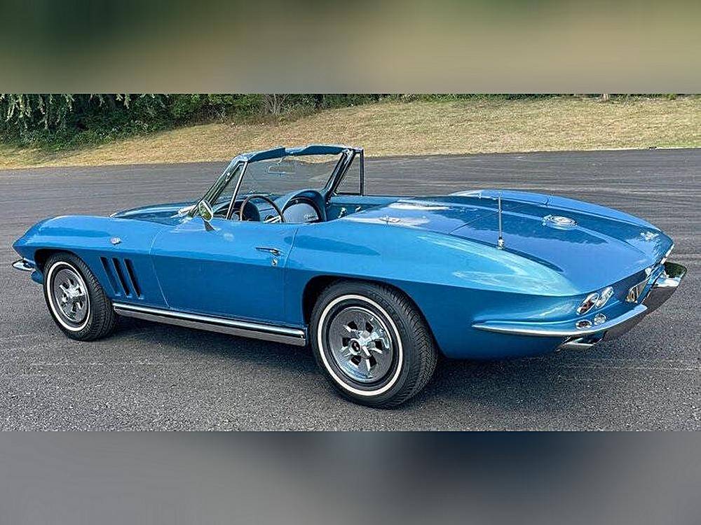 Chevrolet-Corvette-1965-custom-119091-5