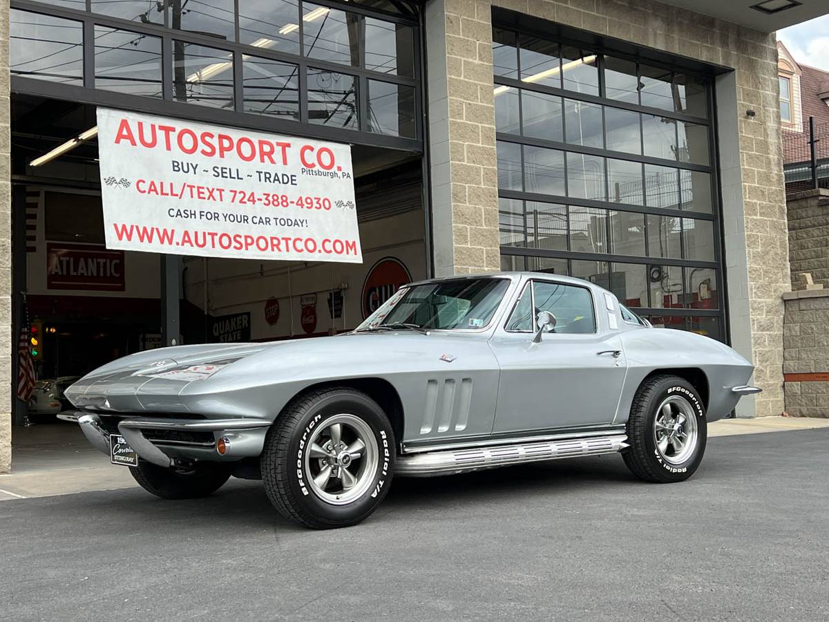 Chevrolet-Corvette-1965-silver-18515-5