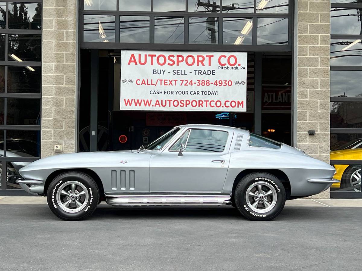 Chevrolet-Corvette-1965-silver-18515-6