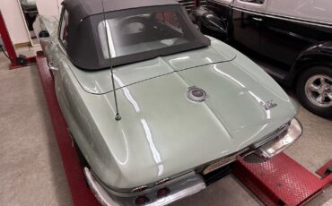 Chevrolet-Corvette-1966-15