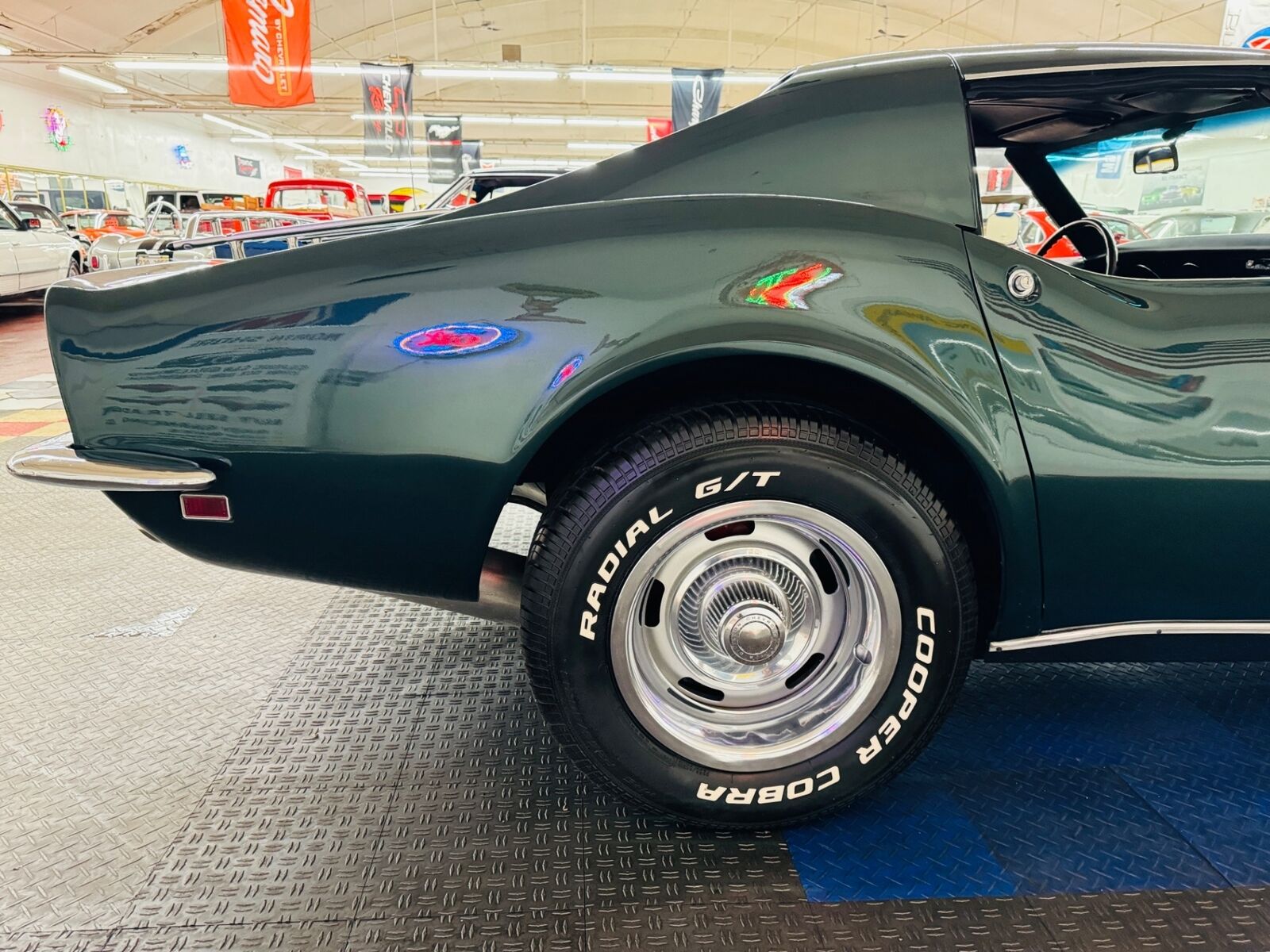 Chevrolet-Corvette-1968-24