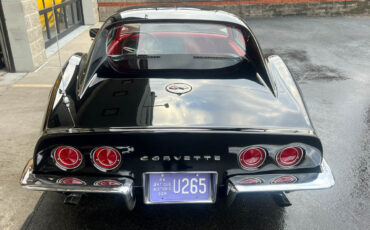 Chevrolet-Corvette-1968-Black-Red-66587-5