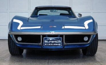 Chevrolet-Corvette-1969-2