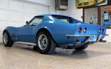 Chevrolet-Corvette-1969-6