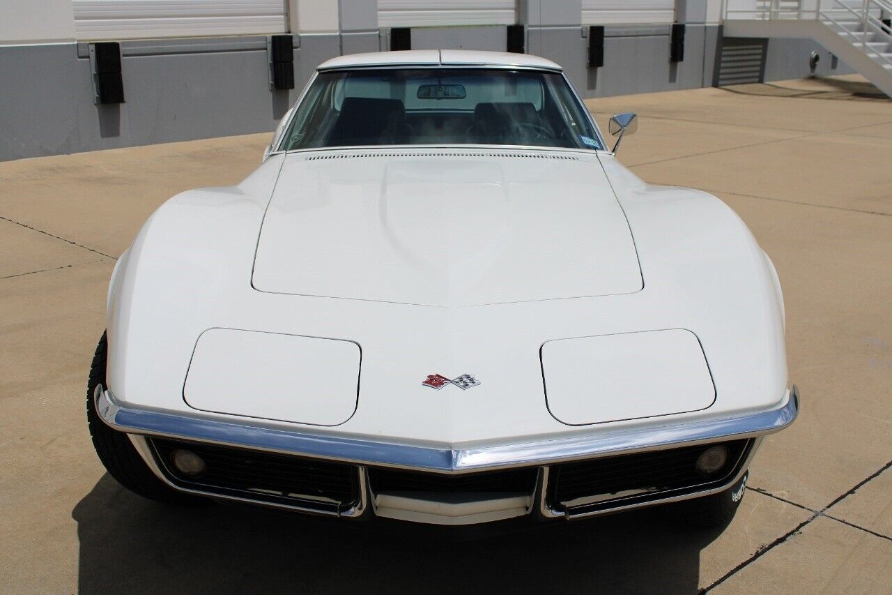 Chevrolet-Corvette-1969-6