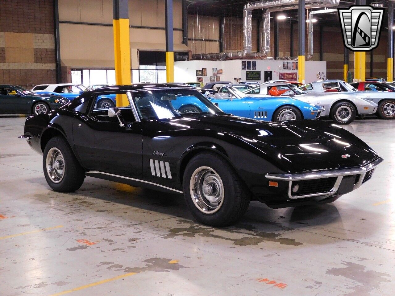 Chevrolet-Corvette-1969-Black-Black-51745-5