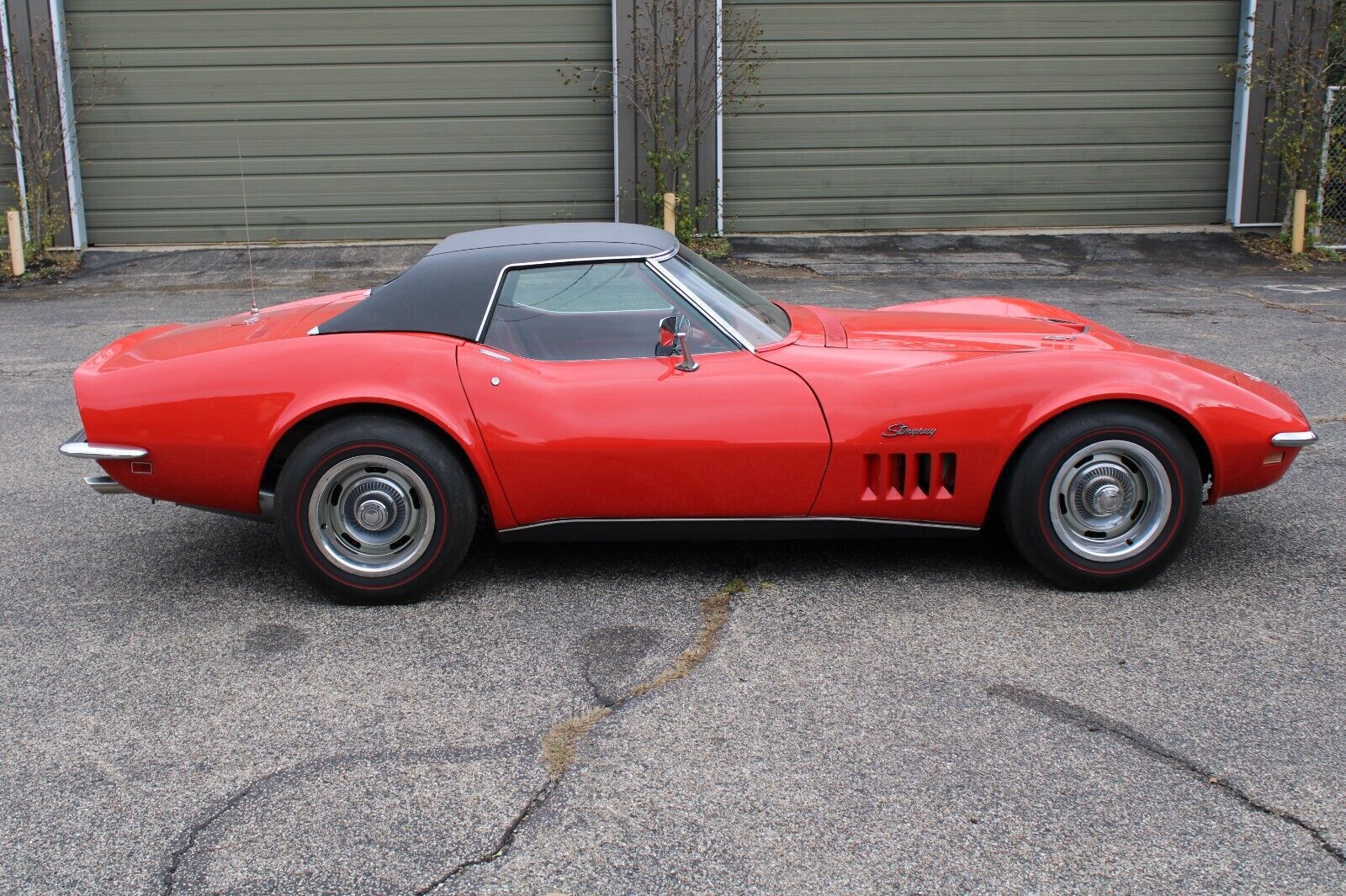 Chevrolet-Corvette-1969-Monza-Red-69556-5