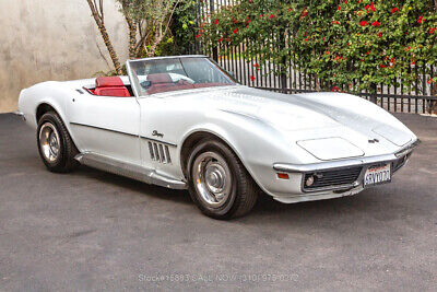 Chevrolet-Corvette-1969-Silver-Other-Color-0-2