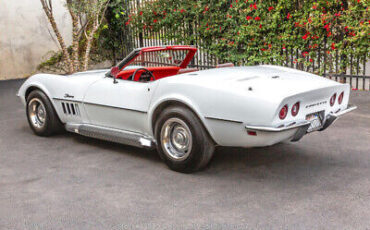 Chevrolet-Corvette-1969-Silver-Other-Color-0-6