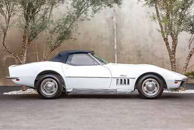 Chevrolet-Corvette-1969-Silver-Other-Color-0-9