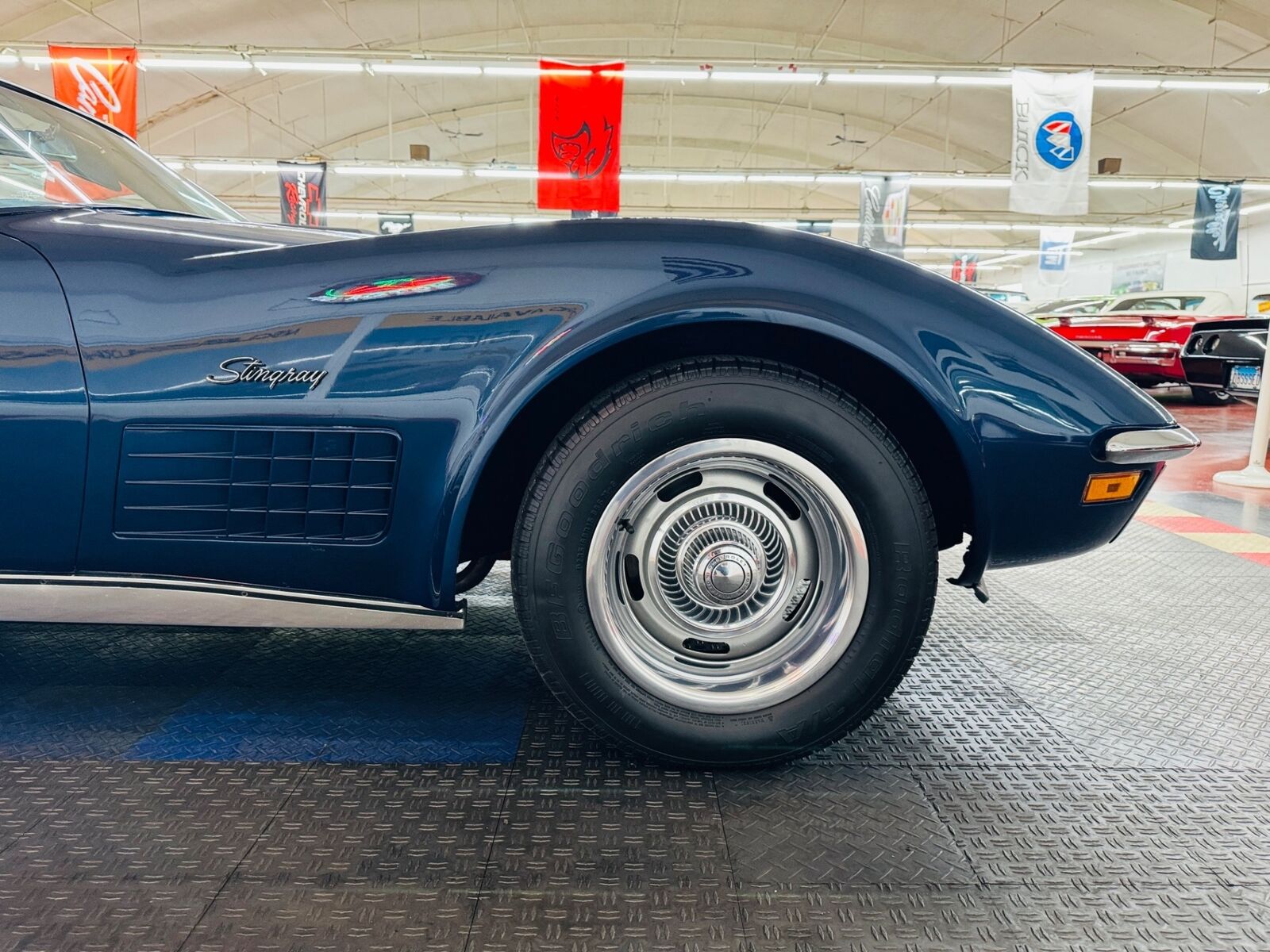 Chevrolet-Corvette-1970-30