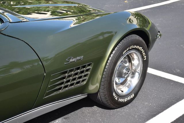 Chevrolet-Corvette-1970-Green-Green-89415-14